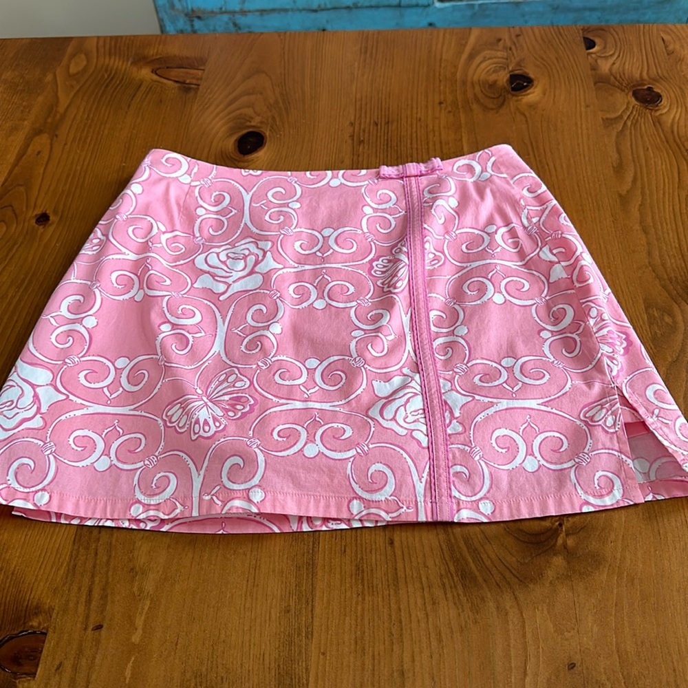 🔥 Lilly Pulitzer skort size 4